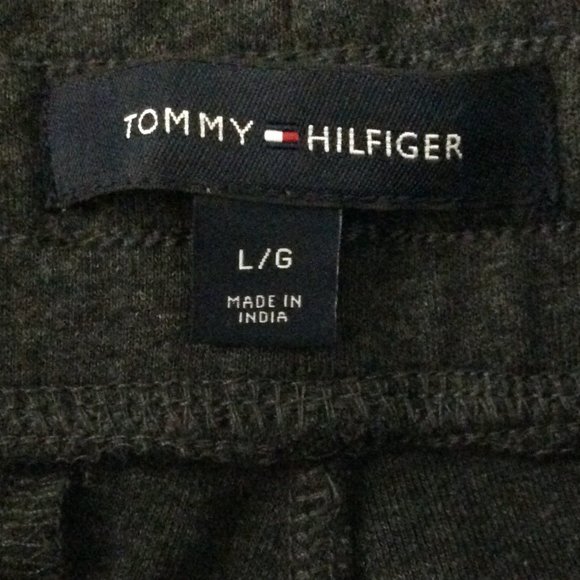 🎯Tommy Hilfiger Sweats (Like New) (Youth)🎯 - Picture 6 of 7